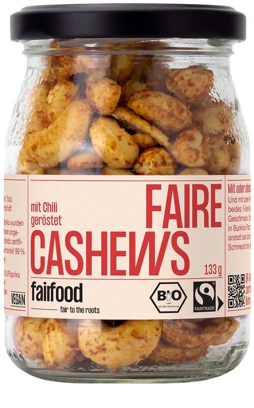 Cashewkerne mit Chili und Paprika im Glas